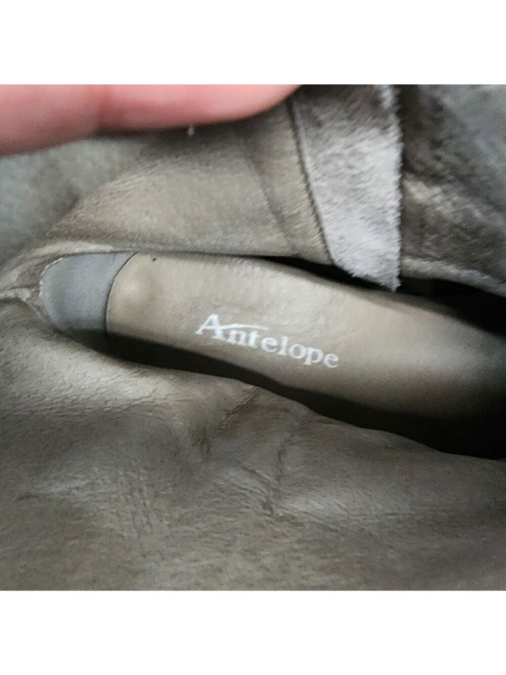 Antelope Shoes Womens Size EU 38 US 7 Gray Suede Side Zip Ankle Boots *Read* - Picture 11 of 14